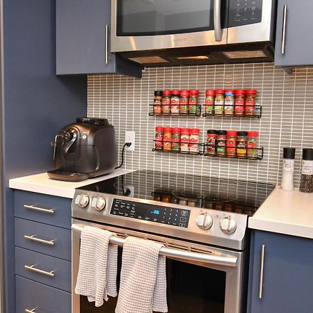 Pet Friendly Condos At Friday Harbour Innisfil Kültér fotó