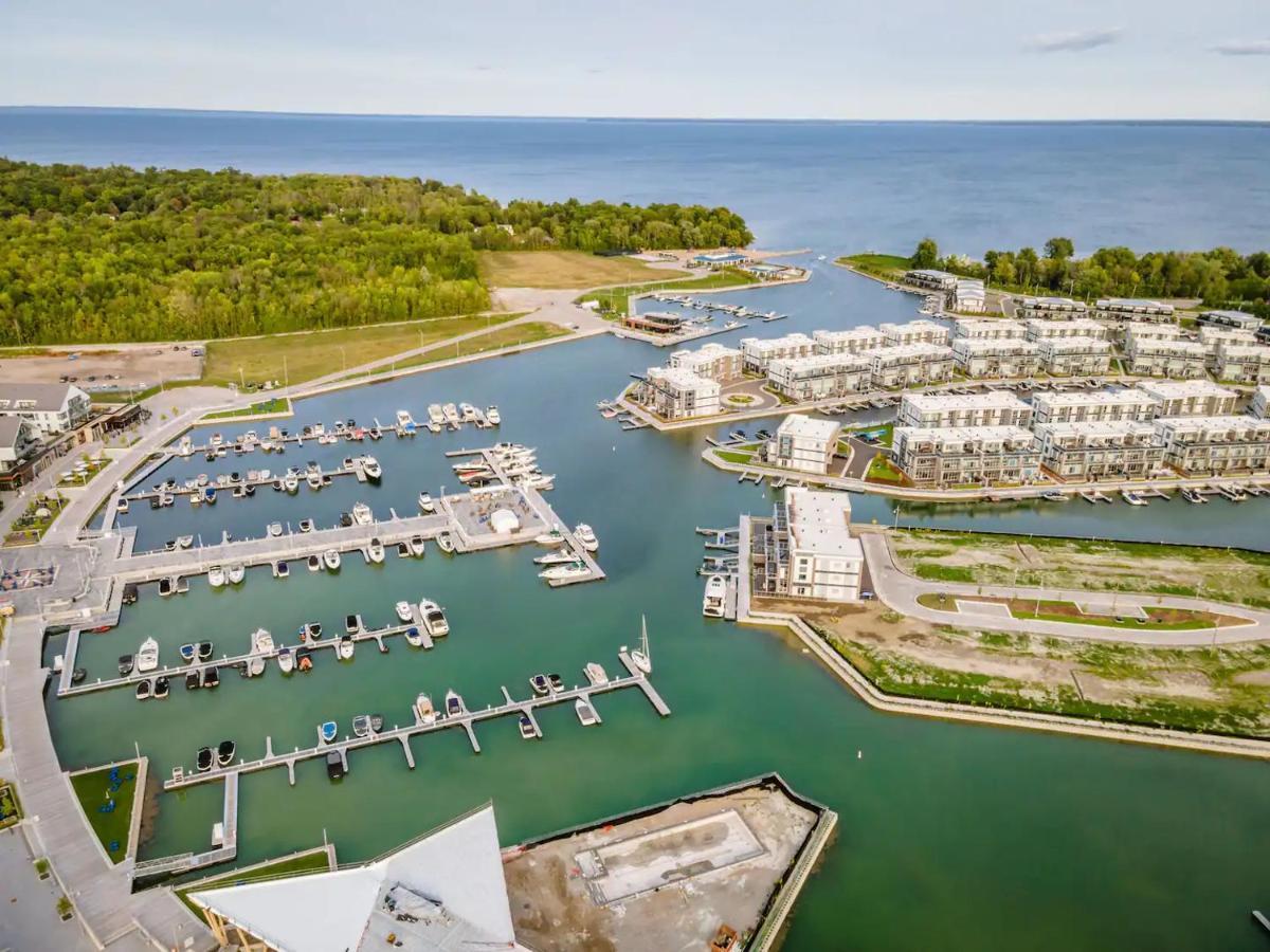 Pet Friendly Condos At Friday Harbour Innisfil Kültér fotó