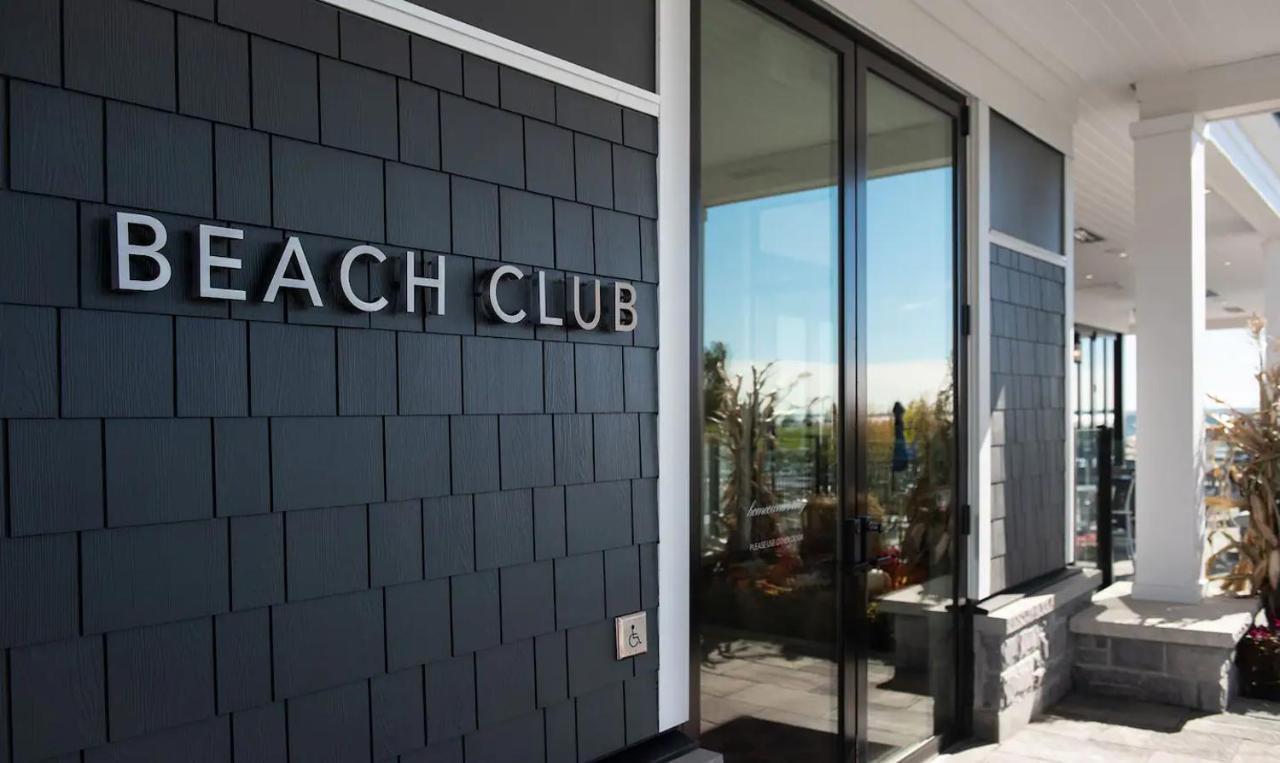 Pet Friendly Condos At Friday Harbour Innisfil Kültér fotó