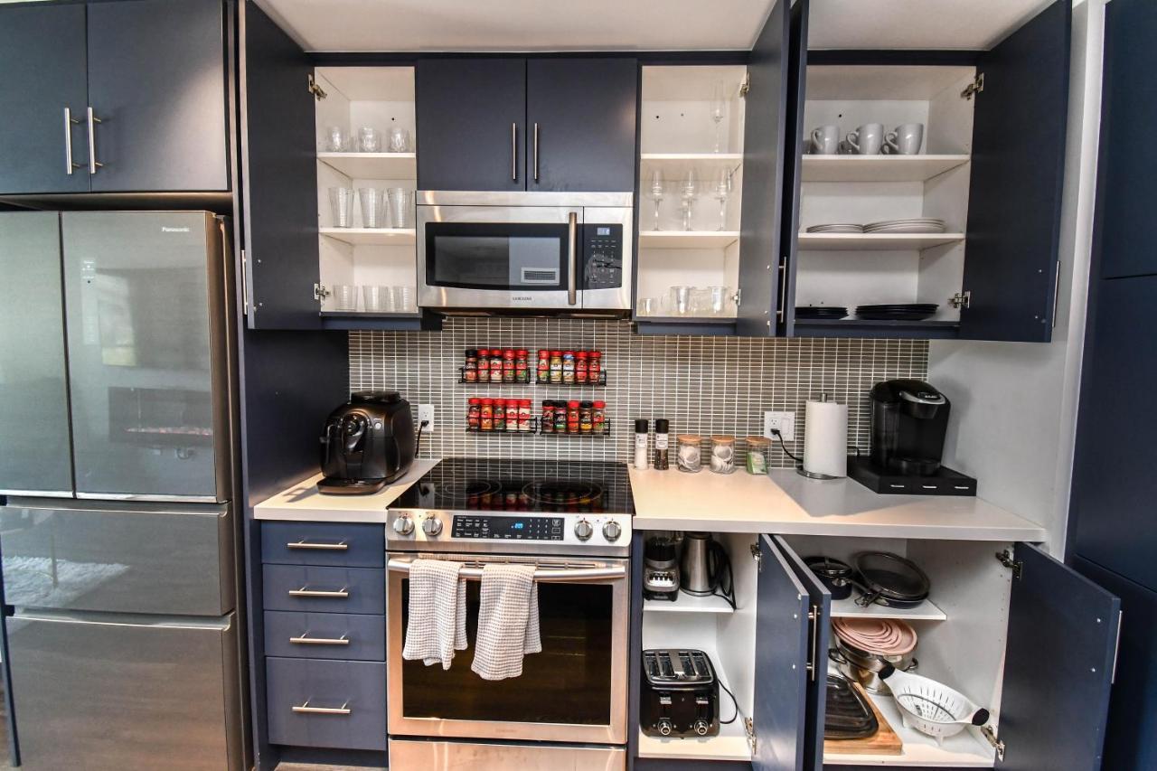 Pet Friendly Condos At Friday Harbour Innisfil Kültér fotó