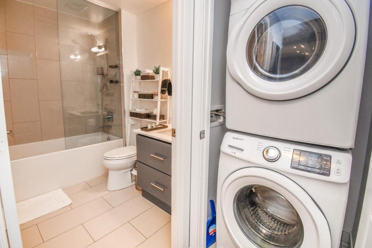 Pet Friendly Condos At Friday Harbour Innisfil Kültér fotó