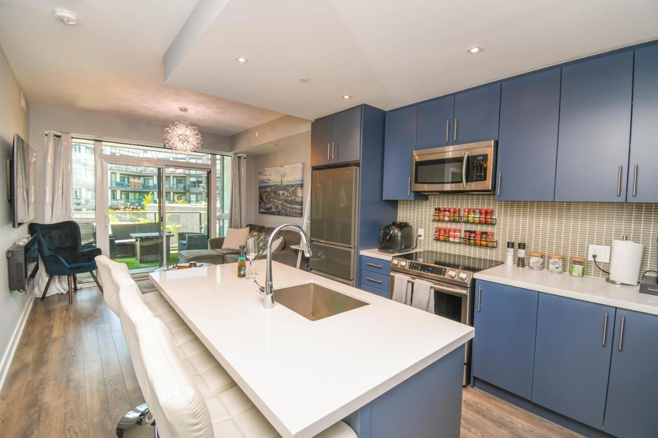Pet Friendly Condos At Friday Harbour Innisfil Kültér fotó